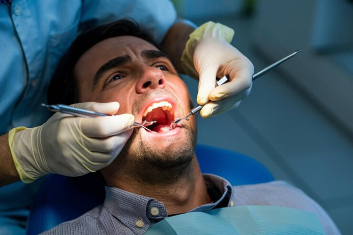 transformez-votre-sourire-avec-des-facettes-en-porcelaine-a-montreal-soins-dentaires-experts