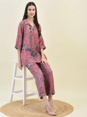 celebrate-our-uniqueness-with-stylish-co-ord-sets-at-shree