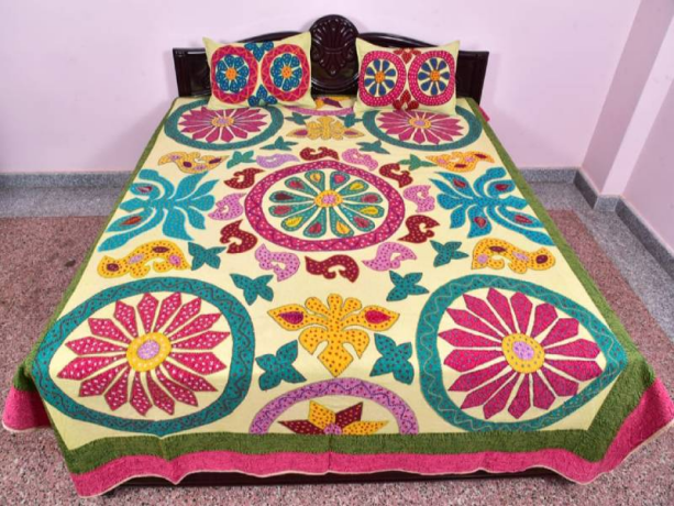 premium-handcrafted-bedsheets-elegance-meets-comfort