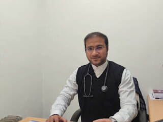 Best Cancer doctor in Dehradun - Dr. Amit Saklani