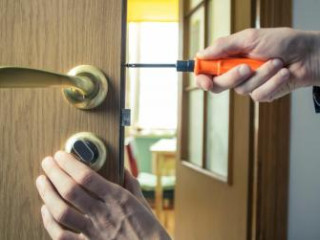 Locksmith Service Near Me