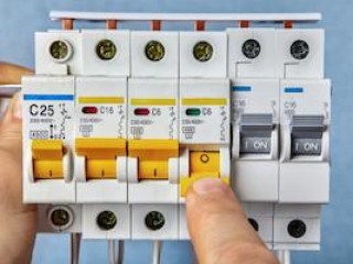 Sell Electrical Equipment | Get Top Value with Double-D-Circuitbreakers