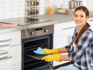 Why Professional Oven Cleaning Services Are Worth It?