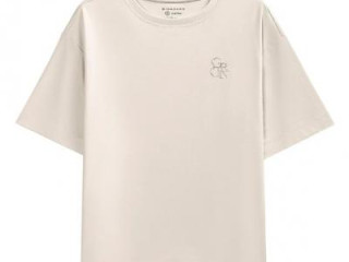 Giordano Women’s Tees: Effortless Style and Comfort