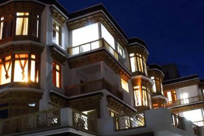 luxury-hotels-in-leh-ladakh-near-market-big-1