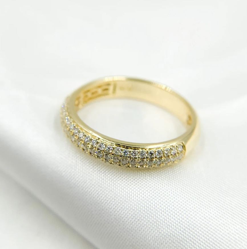 Find Elegant Diamond Gold Rings for Women - Shop Now